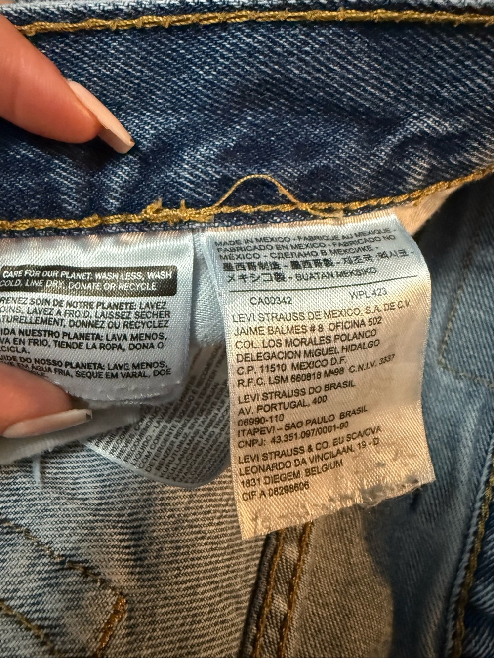 Levi’s 550 Jeans Men’s W46 Light Wash Relaxed Fit Straight Leg 90s Y2K - Picture 5 of 13